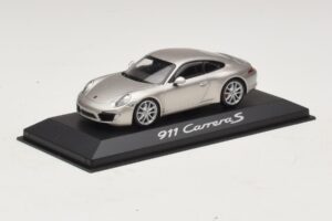 Porsche 911 991 Carrera S Silver Metallic Minichamps 1:43 WAP0200130C Metall — bild 2 av 4