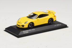 Porsche 911 991 GT3 Gul Minichamps 1:43 410062021 Metall — bild 2 av 4