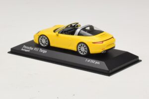 Porsche 911 991 Targa Gul Minichamps 1:43 410062441 Metall — bild 3 av 4