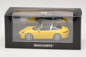 Porsche 911 991 Targa Gul Minichamps 1:43 410062441 Metall — bild 4 av 4