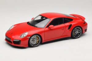 Porsche 911 991 Turbo S Röd Minichamps 1:18 110062320 Metall