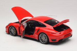 Porsche 911 991 Turbo S Röd Minichamps 1:18 110062320 Metall — bild 5 av 8