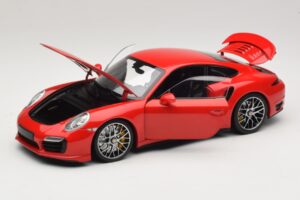 Porsche 911 991 Turbo S Röd Minichamps 1:18 110062320 Metall — bild 3 av 8
