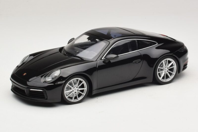 Porsche 911 992 Carrera 4S Svart Minichamps 1:18 WAP0211120R992 Metall