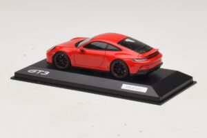 Porsche 911 992 GT3 Touring Röd Minichamps 1:43 WAP02012617-R1 Metall — bild 3 av 4