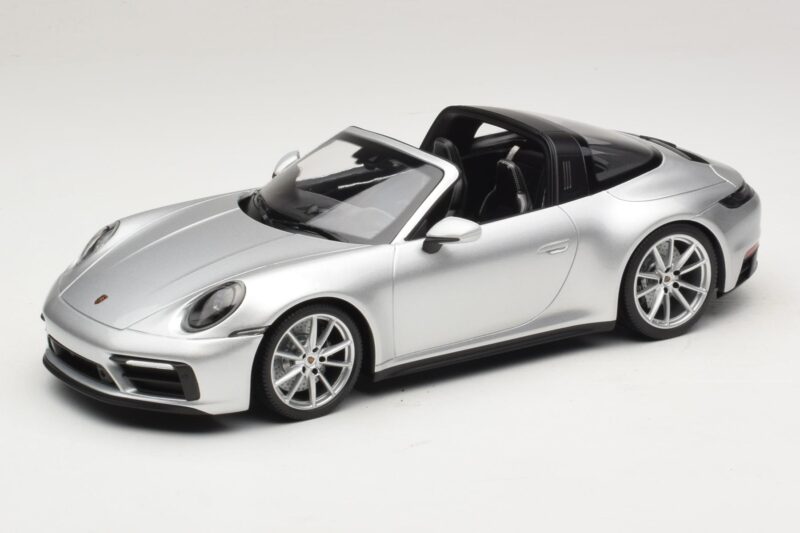 Porsche 911 992 Targa 4 GTS Silver Minichamps 1:18 WAP0211460RTRG Metall