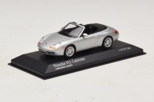 Porsche 911 996 Cabriolet Silver Metallic Minichamps 1:43 400061091 Metall — bild 2 av 4