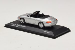 Porsche 911 996 Cabriolet Silver Metallic Minichamps 1:43 400061091 Metall — bild 3 av 4