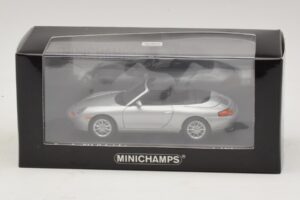Porsche 911 996 Cabriolet Silver Metallic Minichamps 1:43 400061091 Metall — bild 4 av 4