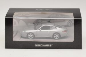Porsche 911 996 Carrera 40-Årsjubileum Silver Minichamps 1:43 436061070 Metall — bild 4 av 5