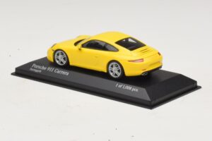 Porsche 911 996 Gul Minichamps 1:43 400061182 Metall — bild 3 av 4