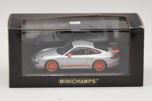Porsche 911 997 GT3 RS Silver Minichamps 1:43 400066000 Metall — bild 4 av 4