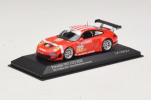 Porsche 911 997 GT3 RSR GT2 #97 M. Holzer / R. Westbrook 24 Hours of Le Mans 2010 Minichamps 1:43 410106997 Metall — bild 2 av 4