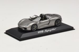 Porsche 918 Spyder Grå Metallic Minichamps 1:43 WAP0201000E Metall — bild 2 av 4