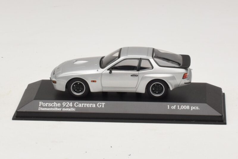 Porsche 924 Carrera GT Silver Minichamps 1:43 400066121 Metall