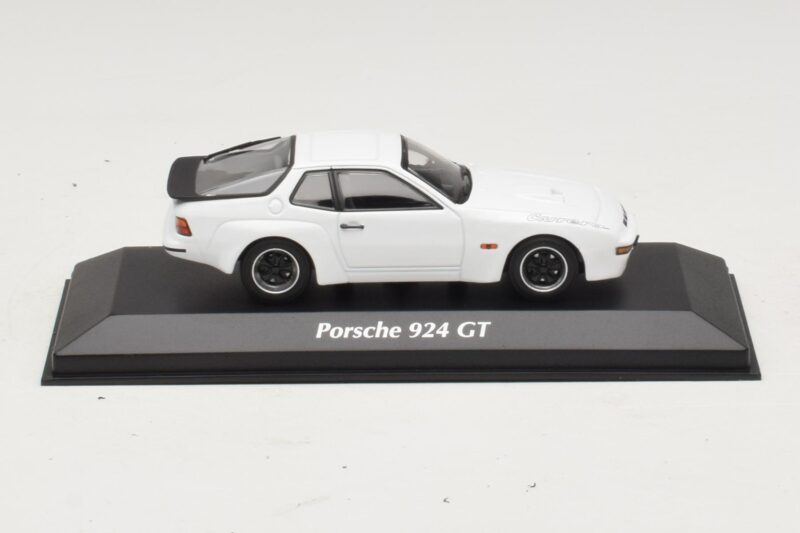Porsche 924 GT Vit Maxichamps 1:43 940066121 Metall