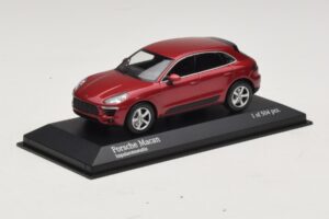 Porsche Macan 95B Rödmetallic Minichamps 1:43 410062600 Metall — bild 2 av 4
