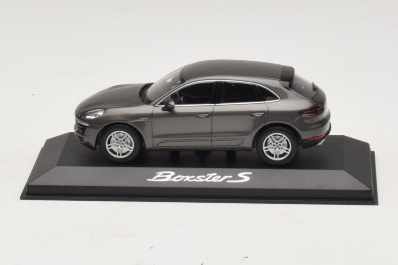 Porsche Macan S Diesel 95B Brons Metallic Minichamps 1:43 WAP0201510E Metall