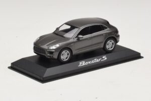 Porsche Macan S Diesel 95B Brons Metallic Minichamps 1:43 WAP0201510E Metall — bild 2 av 4