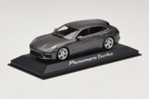 Porsche Panamera 971 Turbo Grå Metallic Minichamps 1:43 WAP0207610H Metall — bild 2 av 4