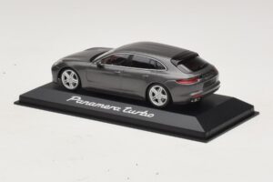 Porsche Panamera 971 Turbo Grå Metallic Minichamps 1:43 WAP0207610H Metall — bild 3 av 4