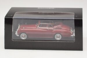 Rolls-Royce Silver Cloud II Cabriolet Röd Minichamps 1:43 436134930 Metall — bild 4 av 4