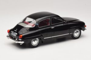 Saab 96 V4 Svart MCG 1:18 MCG18063 Metall — bild 2 av 6