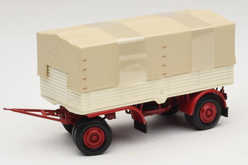 Lastbilssläp Presenning Vit Röd Minichamps 1:43 439159096 Metall