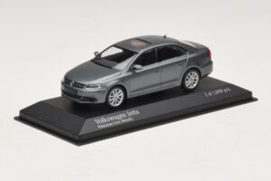 Volkswagen Jetta Mk6 Grey Metallic Minichamps 1:43 400059000 Metall — bild 2 av 4