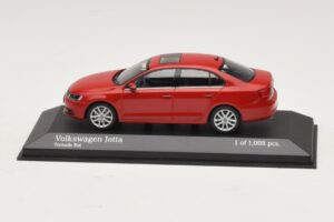 Volkswagen Jetta Mk6 Röd Minichamps 1:43 400059001 Metall