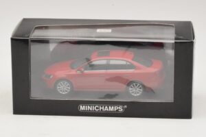 Volkswagen Jetta Mk6 Röd Minichamps 1:43 400059001 Metall — bild 4 av 4
