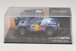 Volkswagen Race Touareg Red Bull #307 B. Saby / M. Perin Dakar Rally 2005 Minichamps 1:43 436055307 Metall — bild 4 av 5