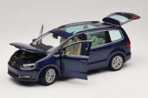 Volkswagen Sharan Blue Metallic Minichamps 1:18 110051000 Metall — bild 2 av 8