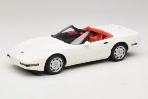 Chevrolet Corvette C4 Cabriolet Arctic White GT Spirit 1:18 Chevrolet Corvette C4 Cabriolet Arctic White GT Spirit 1:18 GT580 Resin