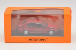 Alfa Romeo 75 V6 3.0 America Röd Maxichamps 1:43 940120461 Metall — bild 5 av 5