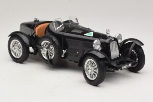 Alfa Romeo 8C Monza Svart Bburago 1:18 3014-P1 Metall — bild 4 av 6