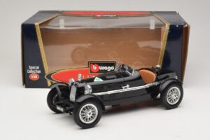 Alfa Romeo 8C Monza Svart Bburago 1:18 3014-P1 Metall — bild 6 av 6