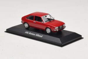 Alfa Romeo Alfasud Röd Maxichamps 1:43 940120100 Metall — bild 3 av 5