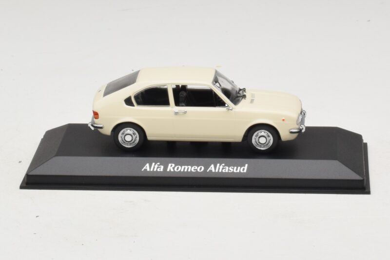 Alfa Romeo Alfasud Vit Maxichamps 1:43 940120101 Metall