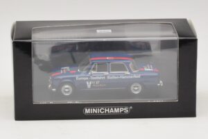 Alfa Romeo Giulia Europa-Testfahrt Sizilien-Hammerfest Minichamps 1:43 400120905 Metall — bild 5 av 5