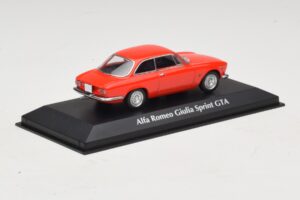 Alfa Romeo Giulia Sprint GTA Röd Maxichamps 1:43 940120440 Metall — bild 2 av 5