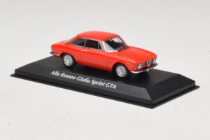 Alfa Romeo Giulia Sprint GTA Röd Maxichamps 1:43 940120440 Metall — bild 3 av 5