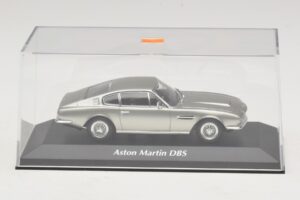 Aston Martin DBS Silver Maxichamps 1:43 940137600 Metall — bild 4 av 5