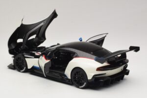 Aston Martin Vulcan Stratus White Med Blå och Röda Ränder AUTOart 1:18 70261 Komposit — bild 5 av 8