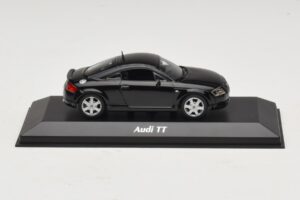 Audi TT 8N Svart Maxichamps 1:43 940017221 Metall