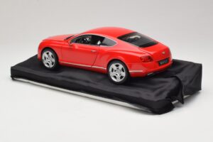 Bentley Continental GT Orange Minichamps 1:18 100139922-P1 Metall — bild 7 av 8
