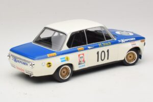 BMW 2002 #101 Koepchen H-J. Stuck Internationales ADAC 500km Eifelpokalrennen 1971 Minichamps 1:18 155702701 Metall — bild 2 av 6