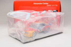 BMW 3.0 CSL Art Car Alexander Calder #51 H. Poulain / S. Posey / J. Guichet 24 Hours of Le Mans 1975 Minichamps 1:18 80430150 — bild 6 av 7