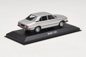 BMW 520 E12 Silver Maxichamps 1:43 940023000 Metall — bild 2 av 5