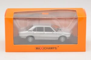 BMW 520 E12 Silver Maxichamps 1:43 940023000 Metall — bild 5 av 5